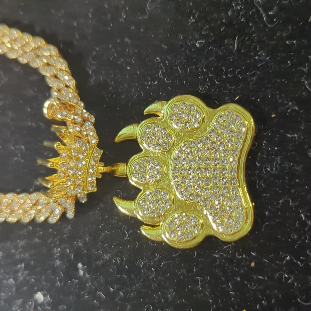 Hip hop bling claw